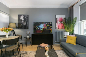 Urban Chic - Broad Court